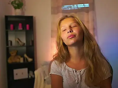 Snapshot of emmie_murray chatting on September 26, 12:56 pm emmie murray online show from September 26, 12:56 pm