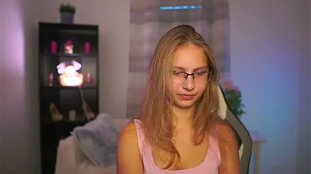 emmie murray online show from November 6, 2:10 pm