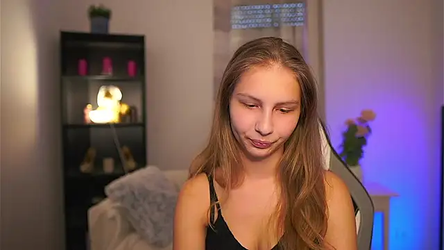 emmie murray online show from March 28, 2:51 pm