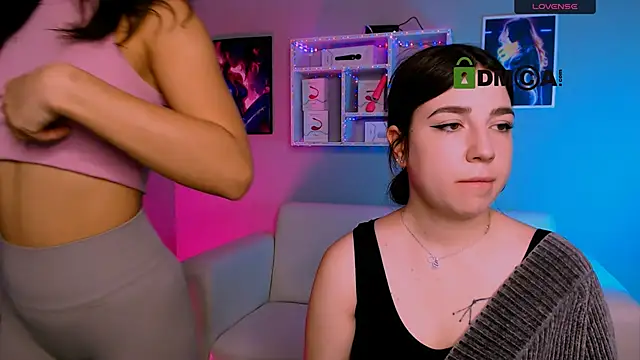 Snapshot of justcamila_ chatting on October 16, 11:51 am justcamila online show from October 16, 11:51 am