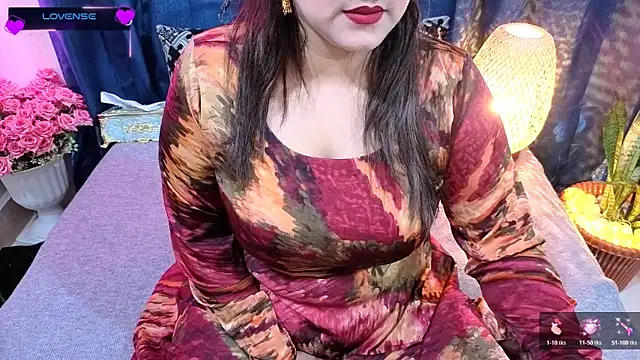 Sanvi-Queen online show from December 19, 6:27 am