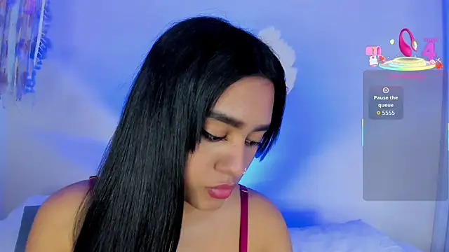 CharlottePetitte online show from October 4, 8:43 pm