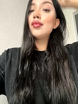 kiss Lissa online show from November 6, 8:40 am