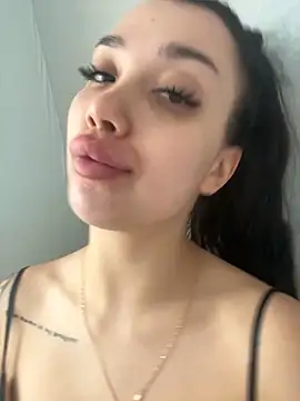 kiss Lissa online show from October 9, 9:21 am