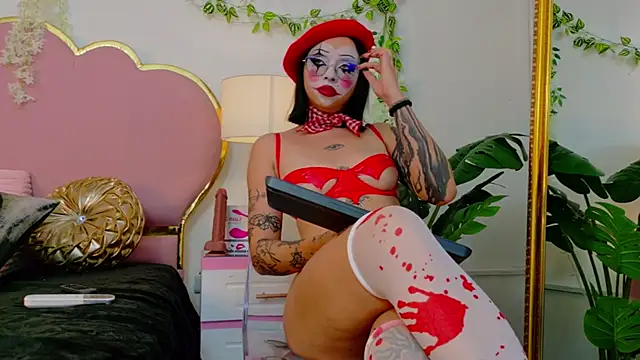 NaiaWhisper online show from October 22, 5:29 am