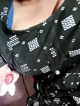 Snapshot of telugu_modal_divya chatting on January 9, 11:11 pm telugu modal divya online show from January 9, 11:11 pm