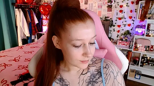 Ayla Hicks online show from March 2, 3:07 am