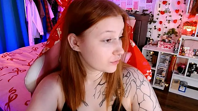 Ayla Hicks online show from February 25, 2:45 am