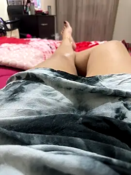 Snapshot of Laila-sexi chatting on November 1, 2:00 pm Laila-sexi online show from November 1, 2:00 pm