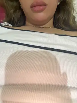 Snapshot of Laila-sexi chatting on October 27, 3:35 pm Laila-sexi online show from October 27, 3:35 pm