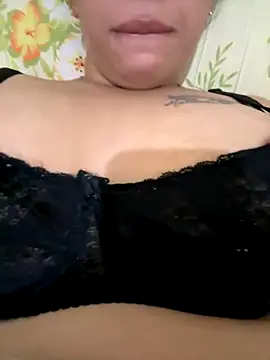 Snapshot of Laila-sexi chatting on October 1, 6:01 pm Laila-sexi online show from October 1, 6:01 pm