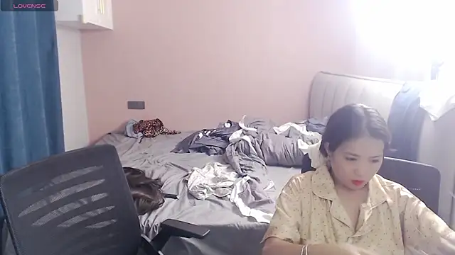 redrose520 online show from September 24, 8:21 am