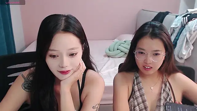 redrose520 online show from October 9, 12:06 pm