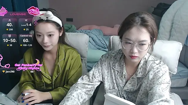 redrose520 online show from December 21, 12:18 pm