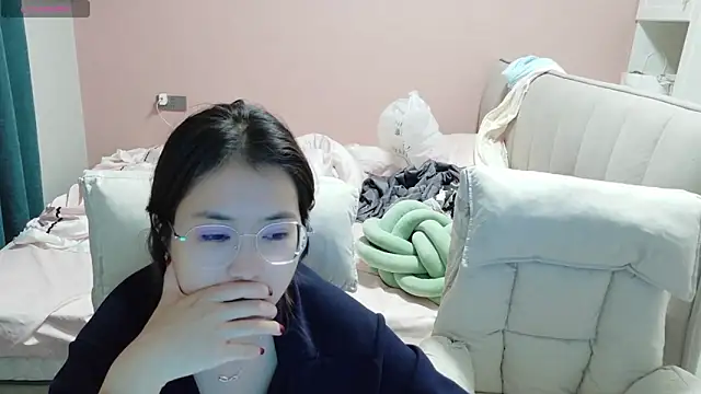 redrose520 online show from November 1, 9:58 am