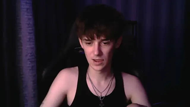 Snapshot of Hoot_Dude_ chatting on December 5, 2:37 pm Hoot Dude online show from December 5, 2:37 pm