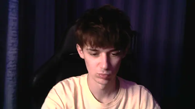 Snapshot of Hoot_Dude_ chatting on December 1, 2:07 pm Hoot Dude online show from December 1, 2:07 pm