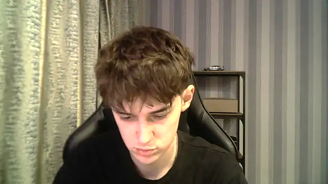 Snapshot of Hoot_Dude_ chatting on December 17, 2:33 pm Hoot Dude online show from December 17, 2:33 pm