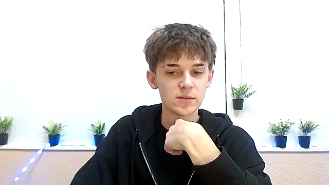 Snapshot of Hoot_Dude_ chatting on October 31, 1:19 pm Hoot Dude online show from October 31, 1:19 pm