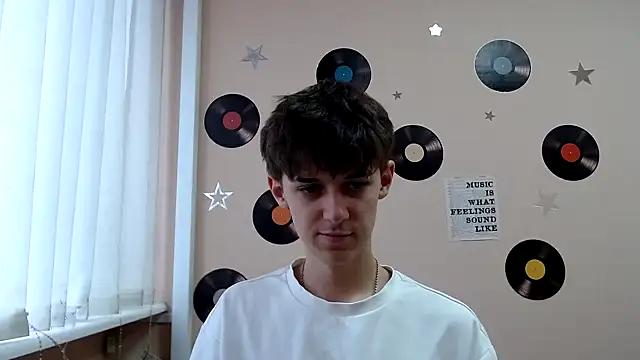 Snapshot of Hoot_Dude_ chatting on October 7, 1:34 pm Hoot Dude  online show from October 7, 1:34 pm