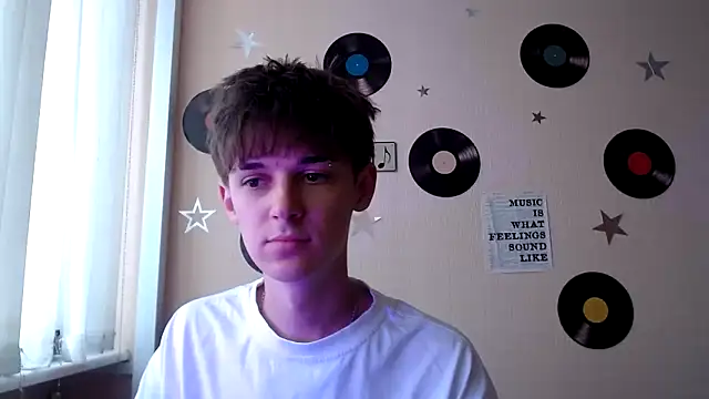 Snapshot of Hoot_Dude_ chatting on October 2, 12:19 pm Hoot Dude  online show from October 2, 12:19 pm