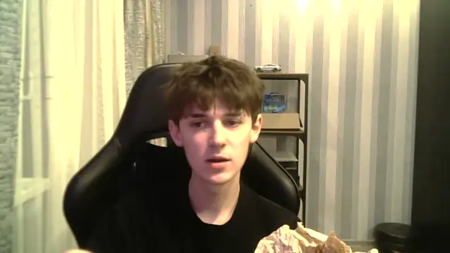 Snapshot of Hoot_Dude_ chatting on November 27, 3:12 pm Hoot Dude online show from November 27, 3:12 pm