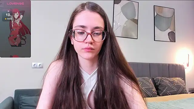 bellacatlovesmeat online show from October 27, 7:15 pm