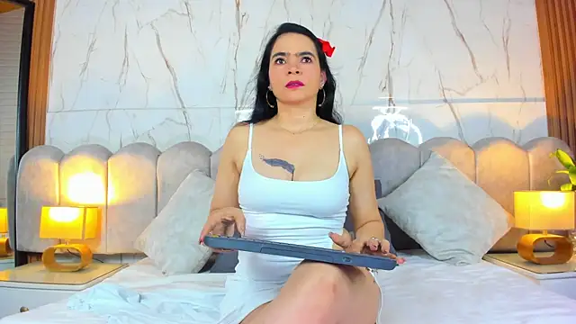 Samantha Fiire online show from June 1, 12:38 pm