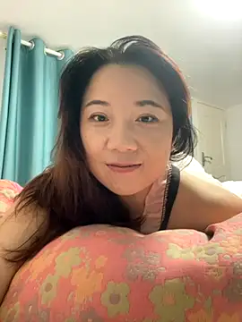 Snapshot of Momo-9988 chatting on November 7, 3:49 pm Momo-9988 online show from November 7, 3:49 pm