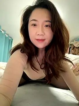 Snapshot of Momo-9988 chatting on December 5, 5:00 pm Momo-9988 online show from December 5, 5:00 pm