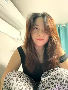 Snapshot of Momo-9988 chatting on October 16, 5:21 pm Momo-9988 online show from October 16, 5:21 pm