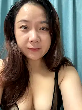 Snapshot of Momo-9988 chatting on November 9, 3:38 pm Momo-9988 online show from November 9, 3:38 pm