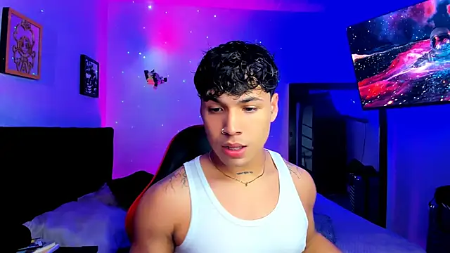 Snapshot of Adams_Collins chatting on November 26, 10:59 am Adams Collins online show from November 26, 10:59 am