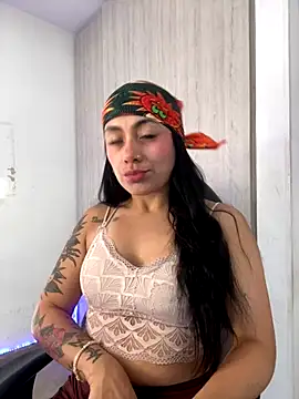 Snapshot of liladiamond_ chatting on September 25, 12:11 pm liladiamond online show from September 25, 12:11 pm