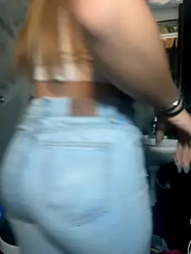 Snapshot of Violettt_hot chatting on November 9, 12:03 am Violettt hot online show from November 9, 12:03 am