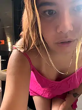 Violettt hot online show from October 6, 1:45 pm