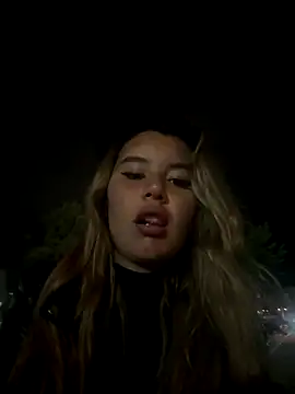 Snapshot of Violettt_hot chatting on November 11, 11:42 pm Violettt hot online show from November 11, 11:42 pm