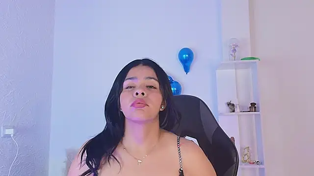 Snapshot of Evelyn_brown8 chatting on October 15, 2:25 pm Evelyn brown8 online show from October 15, 2:25 pm