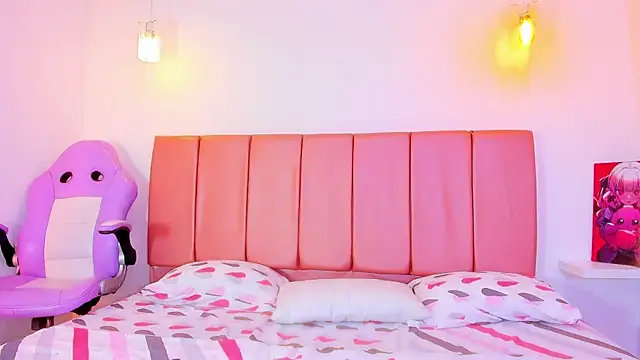 emily  walker online show from January 12, 4:41 am