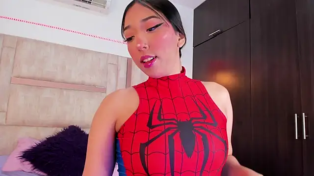 emily  walker online show from November 26, 1:22 pm