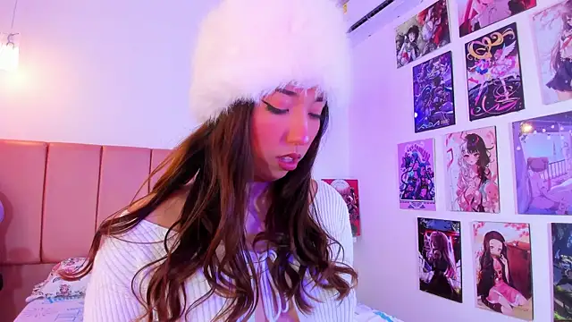 emily  walker online show from December 22, 3:28 am