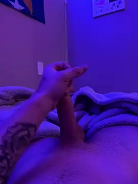 BWCwhiteboi online show from May 5, 8:01 pm