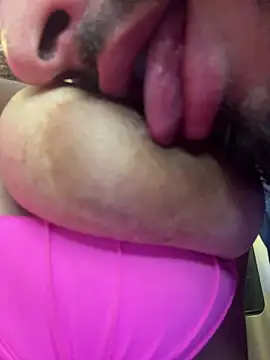 liz and thiago online show from January 15, 1:58 pm