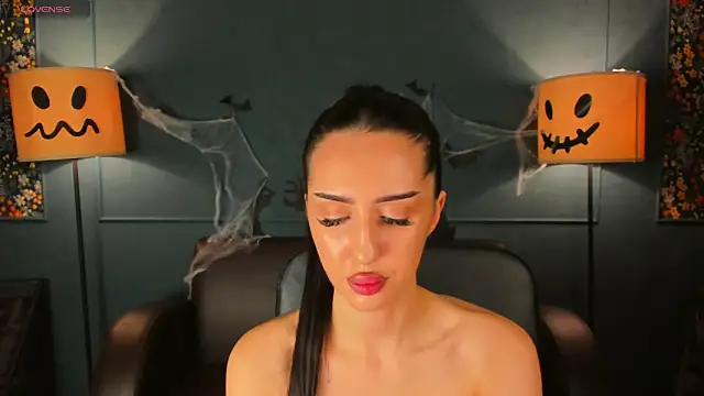 LisaFoxie online show from October 28, 3:07 am