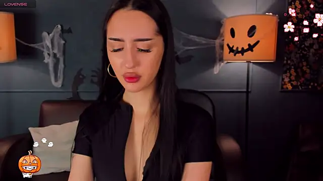 LisaFoxie online show from November 3, 10:08 am