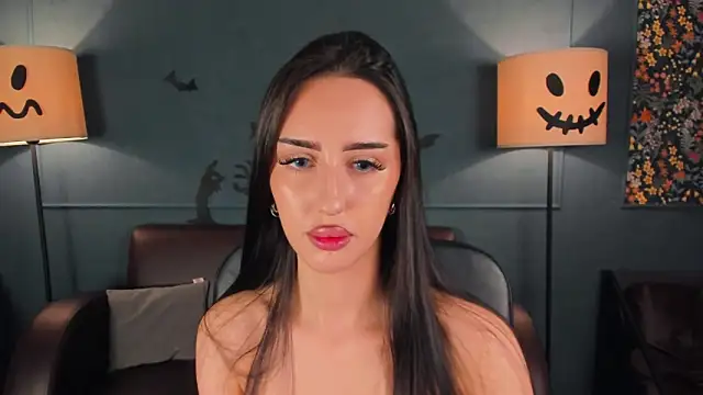 LisaFoxie online show from October 24, 10:03 am