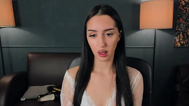 LisaFoxie online show from October 19, 10:18 am