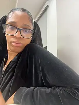 YeahhhitsBreezy online show from March 20, 2:12 am
