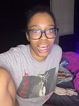 YeahhhitsBreezy online show from March 5, 1:02 am