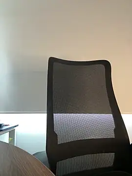 Samantha Hans online show from February 3, 8:25 pm